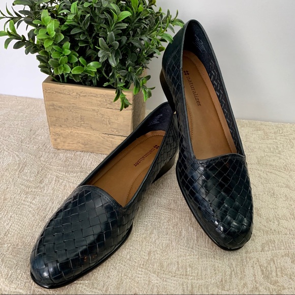 Naturalizer Shoes - Naturalizer Woven Black flats size 6M